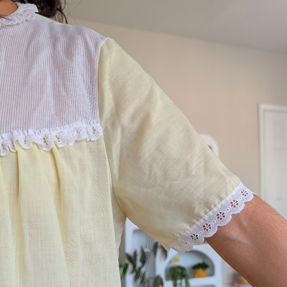 Vintage Yellow and White Lace Nightgown - Picture 6 of 8